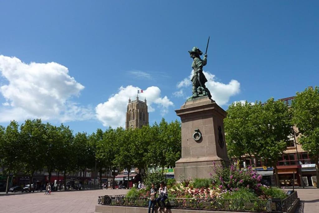 Maison De Ville Restylee Avec Jardin, Proche Gare Dunkirk Exterior foto